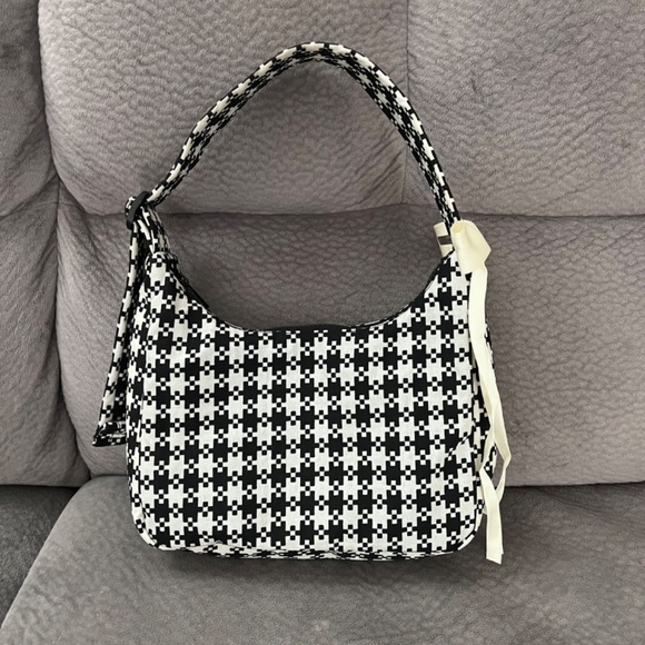 BAGGU Handbags - *SOLD*